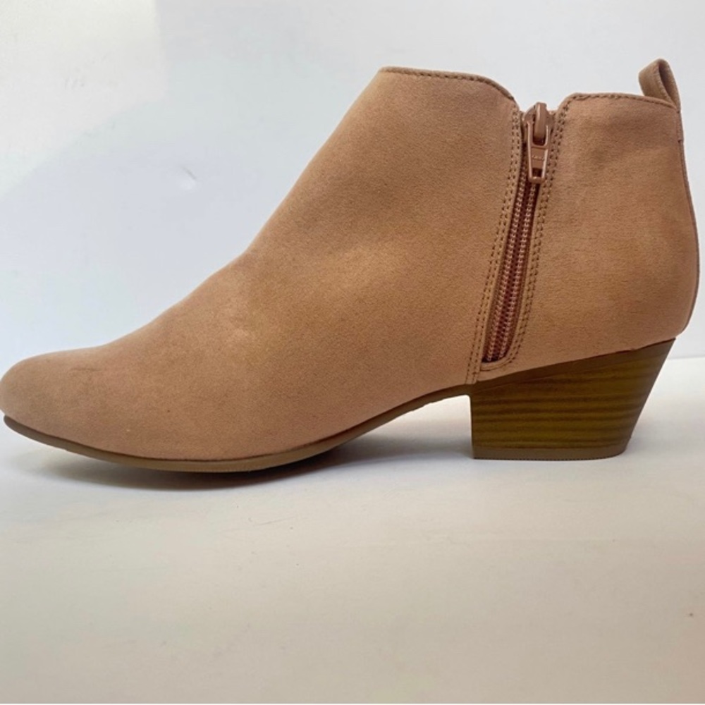 Old Navy Pointed Toe Low Ankle Booties, Sue, English Rose, Size 7.5